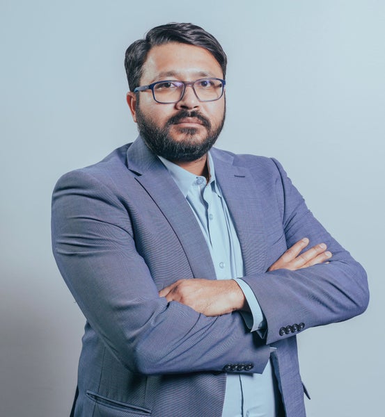 Shiv Kher, Associate